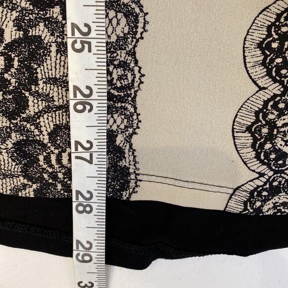 Chico’s Lace Pattern Block Pattern Top EUC Sz 16 Faux Leather 3/4 Sleeves - Picture 10 of 13